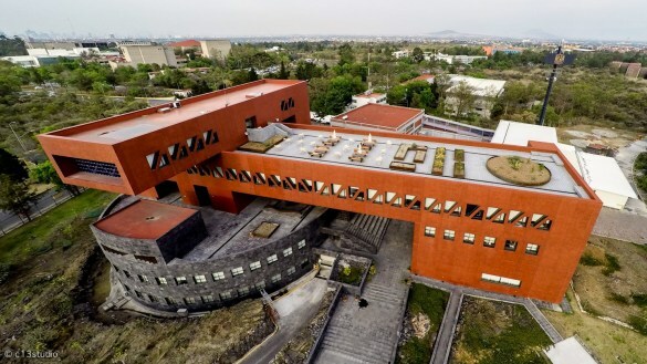 Edificio de posgrado de la facultad de economía, UNAM