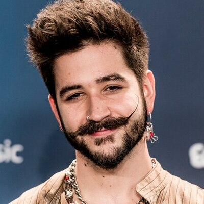 Timeline: Canciones más populares del cantante Camilo Echeverry