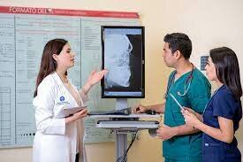 Graduación de la Escuela de Medicina