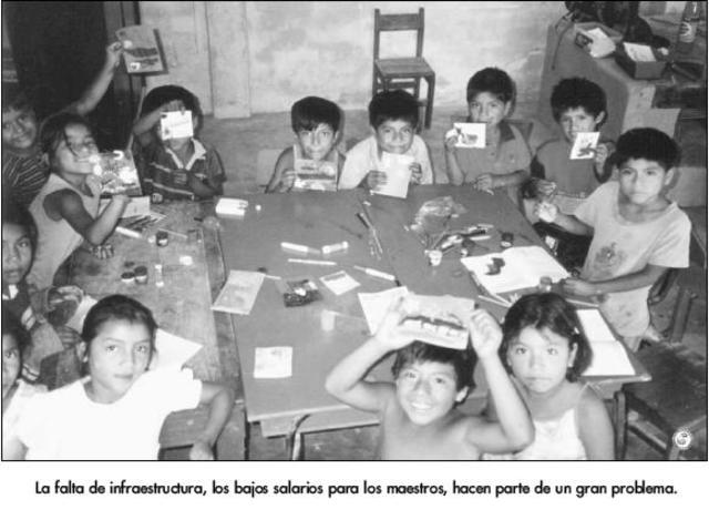 Entorno cultural: La constitución determina la enseñanza laica y gratuita.