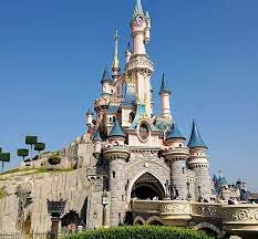 Faig el meu primer viatge,a DisneyLand Paris