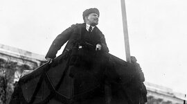 Timeline: etapas de la lucha por el poder en Rusia post Lenin