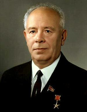 Nikolái Podgorni (1965-1977) --- URSS