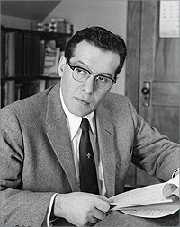 Unificación de Interacciones Débiles y Electromagnéticas