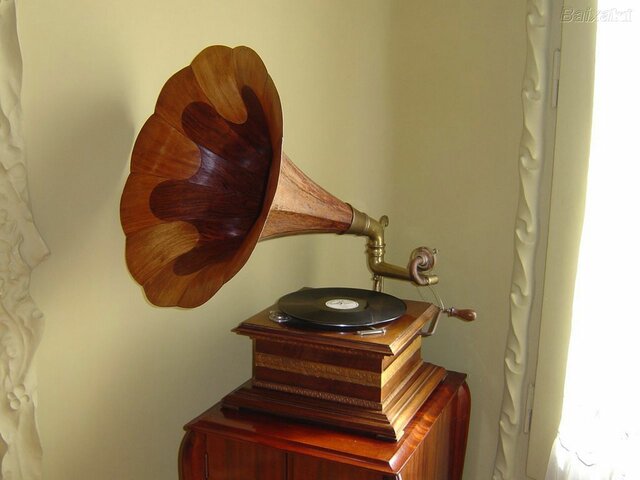 reproductor de musica Victrola o vitrola