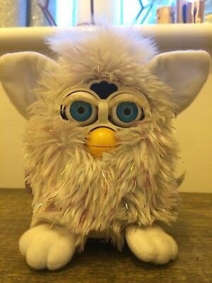 robot Furby