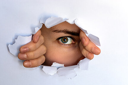 Noboru's Peeping Hole