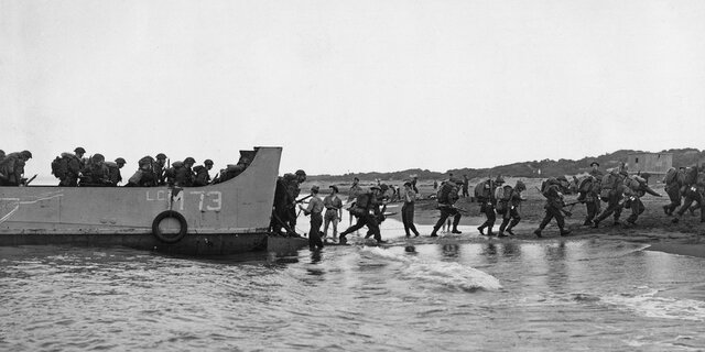 Alemania desembarca tropas en Libia para invadir Egipto.