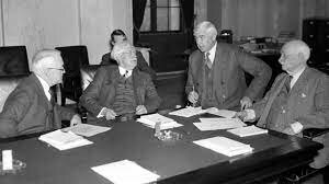 Congress sets up the Reconstruction Finance Corporation.