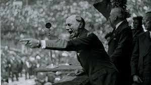 Dimisión de Casares Quiroga