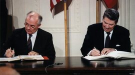 Timeline: Den Kalde Krigen
