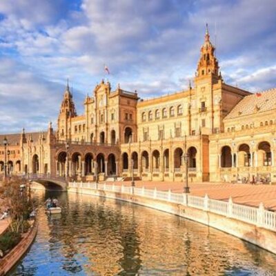 Timeline: Spain Square (Seville)
