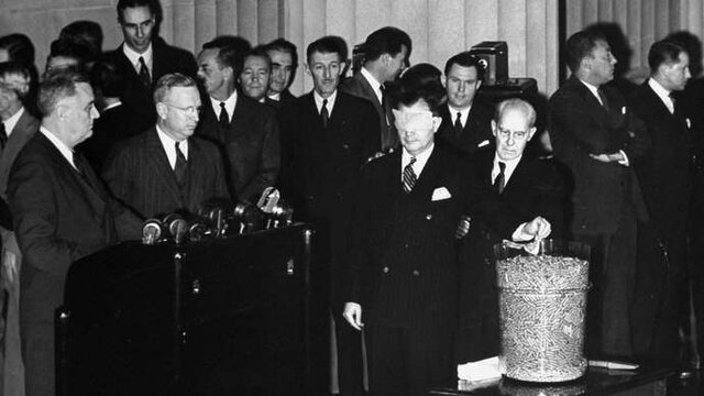 Selective Training and Service Act is passed