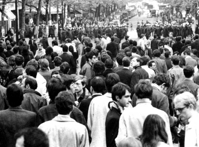 REVUELTA DE ESTUDIANTES EN MADRID