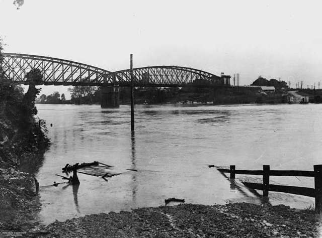 Flood - Toowoomba, Miles, Cairns and Townsville