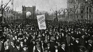 Triple crisis. Huelga general. Juntas militares. Asamblea parlamentaria