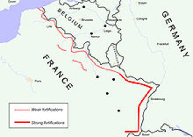The French build up forces behind the Maginot Line