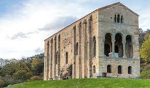 Asturiano. Santa María del Naranco