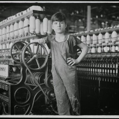 Timeline: Primer intento de regulación