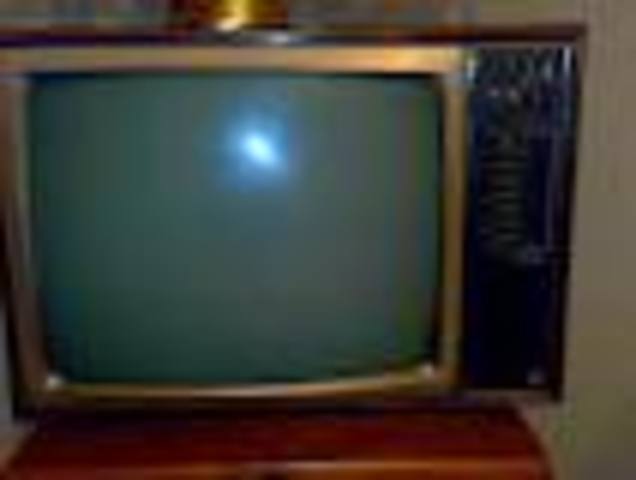 La primera television philips en mi familia