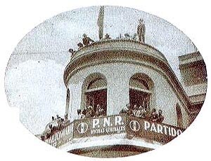 Creación del primer Partido Político oficial en México