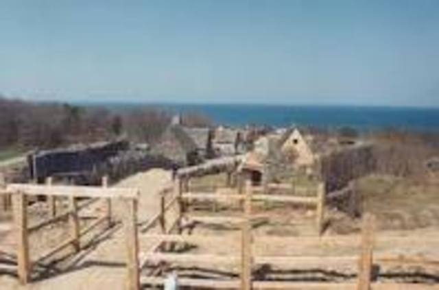 Pirgrims settle Plymouth