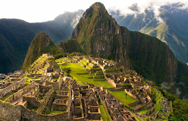 The Inca settle in Cuzco Valley