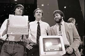 Steve Wozniak works for the Hewlett-Packard Company