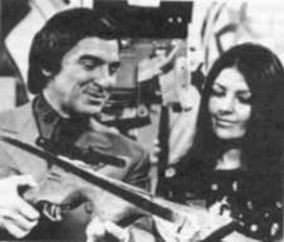 Left a bit, right a bit, Fire!