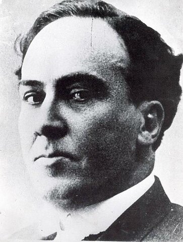 Nacimiento de Antonio Machado