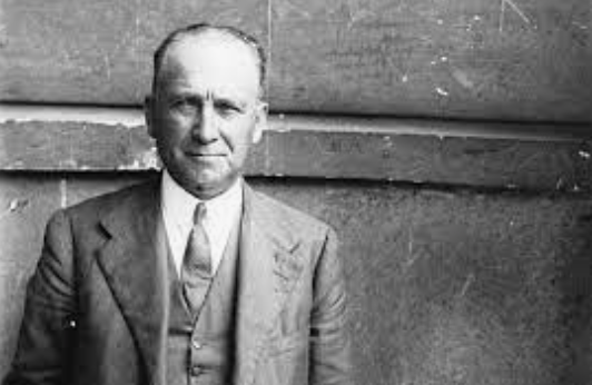 El socialista Francisco Largo Caballero, Presidente del Gobierno de la República.