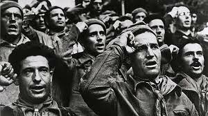 La URSS envía sus primeros equipos de ayuda a los republicanos. Llegan los primeros miembros de las Brigadas Internacionales.