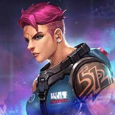 Naissance d'Aleksandra Zaryanova (Zarya)