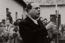 El socialista Juan Negrín sustituye a Largo Caballero al frente del gobierno republicano.