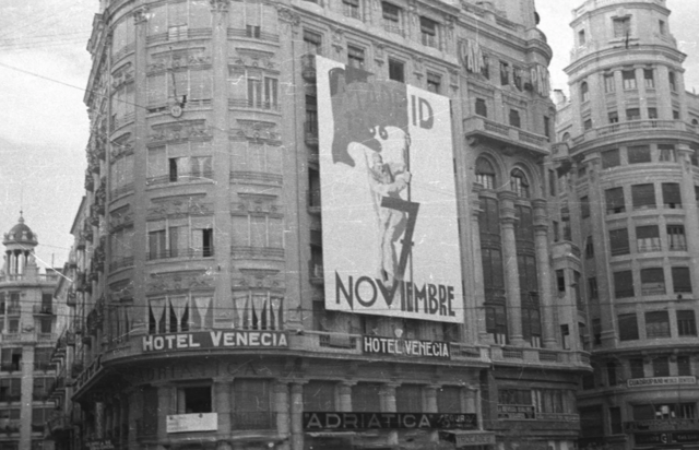 El gobierno de Largo Caballero se traslada a Valencia