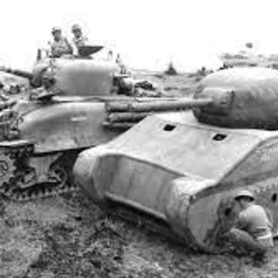 Timeline: Nuevos armamentos en la segunda guerra mundial