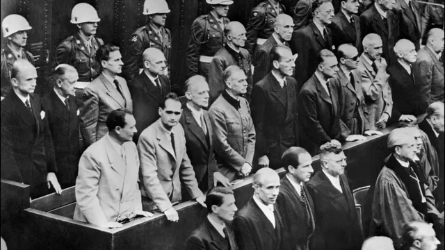Els 24 oficials nazis d'alt rang