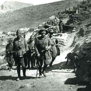 DESEMBARCO DE LEGIONARIOS Y REGULARES AL MANDO DE FRANCO