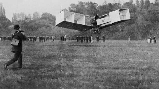 Séc. XIX ao XX - O português absorve termos internacionais