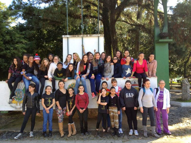 BAGÉ EM DANÇA - Solane Soares