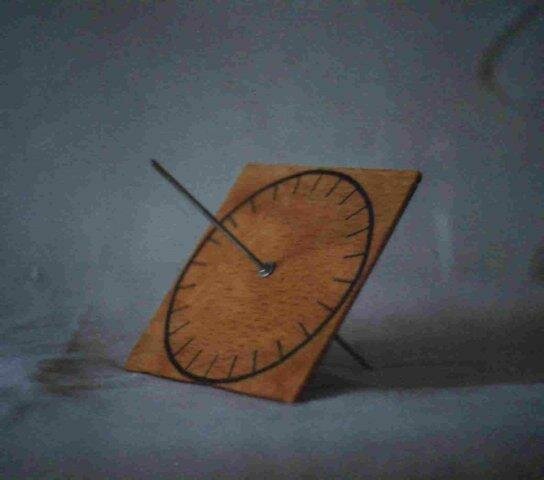 Reloj solar ecuatorial