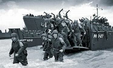 1944 VICTORIA DE ALIADOS, GUERRA DE DESGASTE