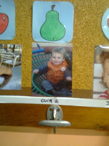 ENTRO A LA GUARDERIA