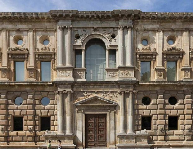 Machuca: Karlos V.aren jauregia