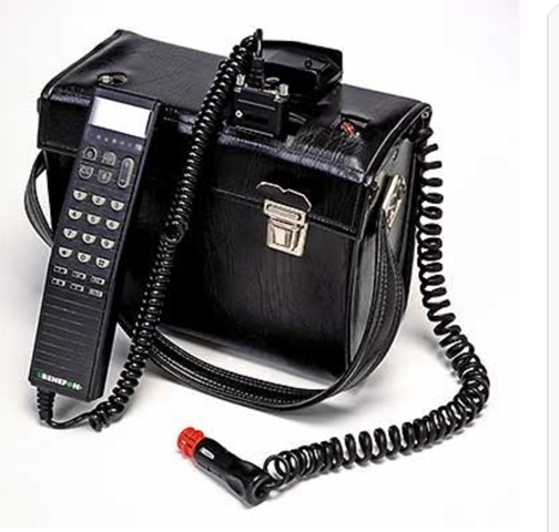 1983  Motorola DynaTAC 8000X