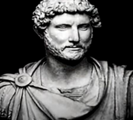 Un nuevo Rey es nombrado