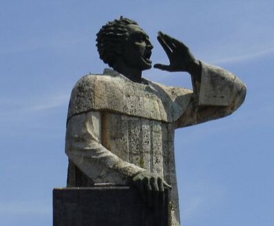 Fray Antonio Montesinos da su sermón en contra del maltrato a los indios.