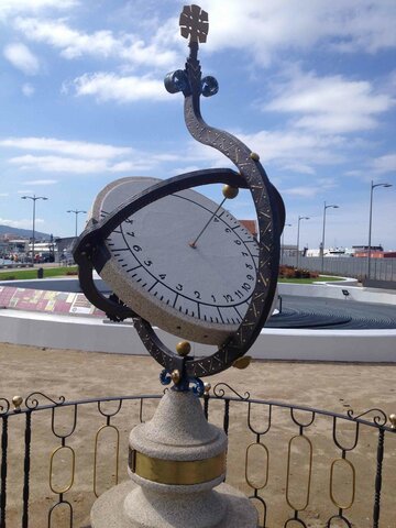 Reloj solar ecuatorial