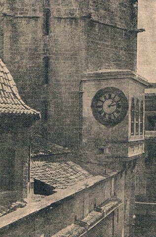 el primer reloj mecánico con campanas en España.