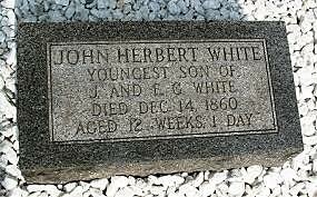 Nacimiento de John Herbert White, cuarto hijo de Elena y Jaime White